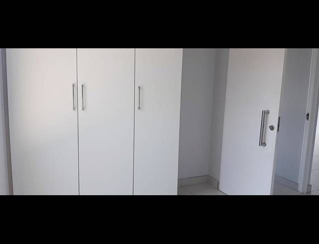 2 BEDROOM APARTMENT FOR SALE IN UMHLANGA RIDGE